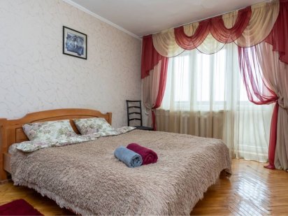 Посуточно возле м. Оболонь отличная кв. Киев