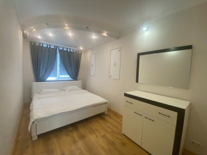 Трикімнатна квартира Федорова 1, Метро Олімпійська Київ