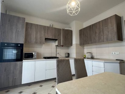 Подобова оренда просторої 1к у новобудові вул. Пасічна/Вашингтона Львов