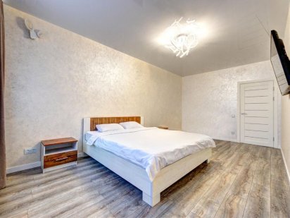 Посуточно Киев ЖК Парковые Озера , Дарница  Парк Победы Киев