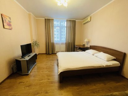 Посуточно Киев Левый берег , ЖК Парковые Озера Киев