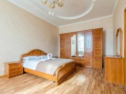 Уютна комфортна квартира в самому центрі міста. Київ