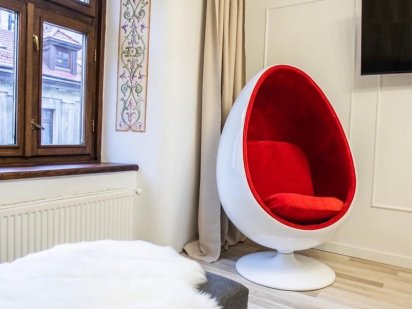 Вільно, апартаменти після ремонту, на Площі Ринок. Львов