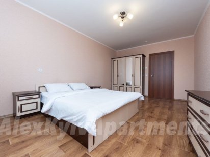 Подобово. 2х кімнатна,квартира на ВДНГ,Генератор!Метро Іподром,Теремки Киев