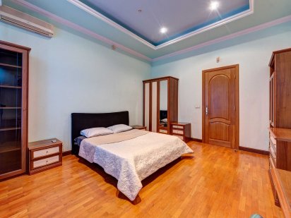 Посуточно 3х комнатные апартаменты. Киев. Центр. Большая Васильковская Київ