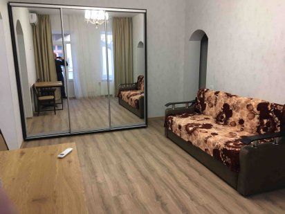 сдам трех комнатную район ж/д вокзала хозяин посуточно Одесса