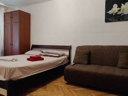 Посуточно 1-ком.ул.Ломоносова  5/1 Институт Рака Киев