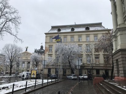 Подобова оренда квартири в самому центрі Львов