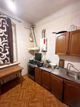 Продаж 3-кімнатної квартири в ЦЕНТРІ вул. О. Олеся (4 школа) - фото 1