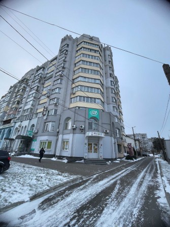 Однокімнатна квартира в центрі міста по вул. Богдана Хмельницького 52 - фото 1