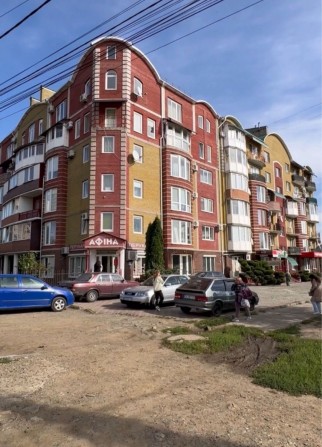 Продаж 4кімнатної квартири Руська 245 з власним паркінгом - фото 1