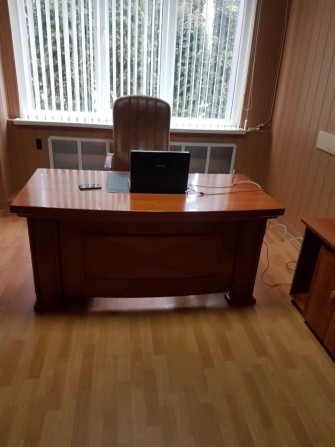 Комната (офис) 10 м2 с мебелью - фото 1