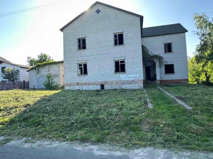 Будинок в Немішаєво загальною площою 515 м2 - фото 1