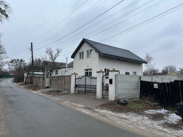 Будинок (дуплекс)з ремонтом в центральні частині міста Васильків - фото 1
