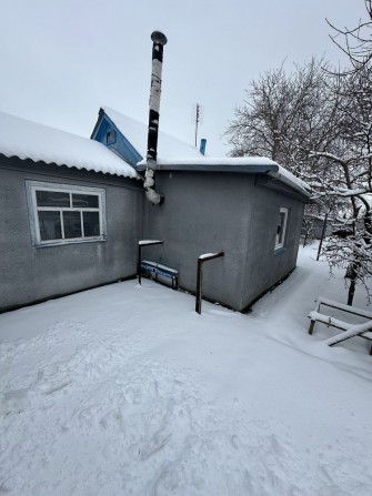Продам будинок в смт Панютине - фото 1