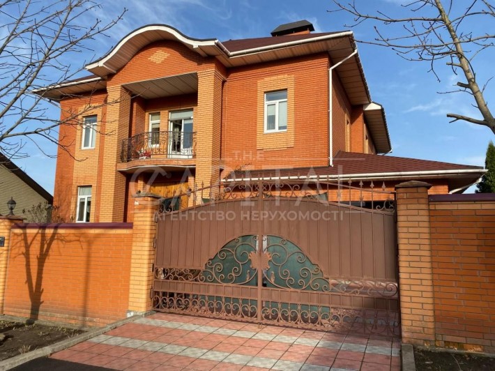 Продаж 3-поверхового будинку, 600 м2, Святошинський р-н, Київ - фото 1