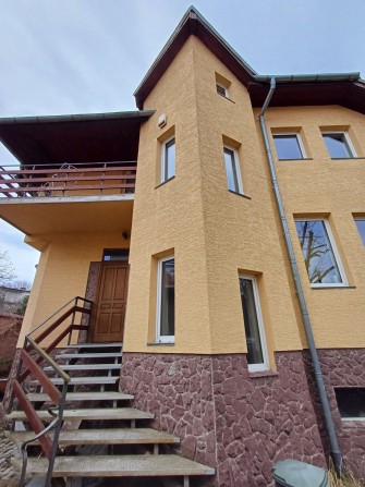 Продаж будинку на два поверхи 270 м кв + земля 3сотих вул Некрасова - фото 1