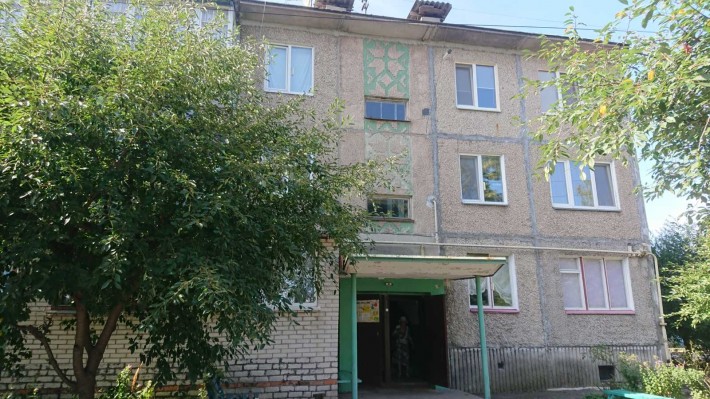 Продається 2 кімнатна квартира на Залізничному Селищі по вул. Карбишева (Люльки). - фото 1