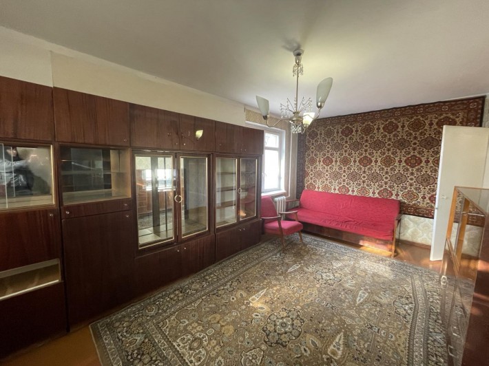 Продам 3-х кімнатну квартиру на Карпенко - фото 1