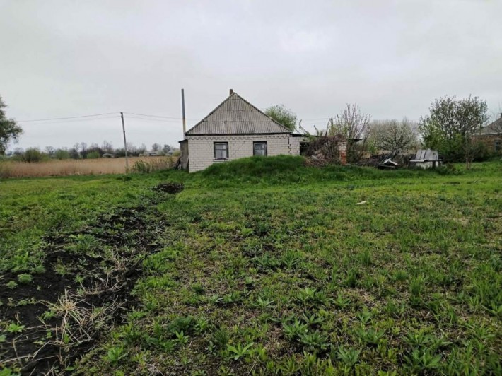Будинок в селі Лецьки з ділянкою 60 сот - фото 1