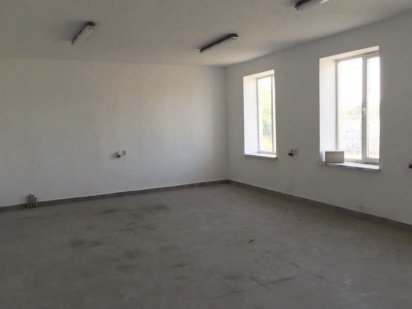 Приміщення 460м2, ремонт, територія 20с Бердичів