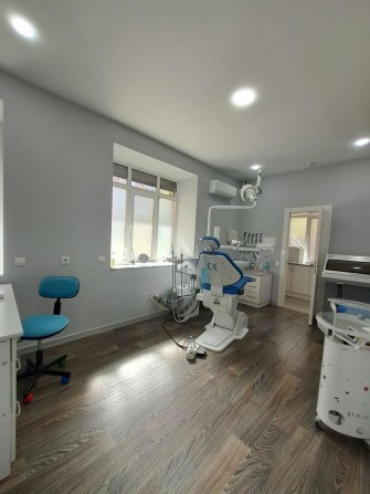 Стоматологічний кабінет з обладнанням в центрі Бучі! - фото 1