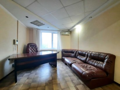 Продам офіс на Молодіжному | квт.278 Кременчуг
