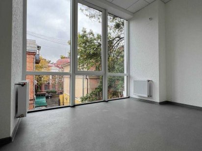 Центр міста. Продаж нового офісного приміщення. З ремонтом. Полтава