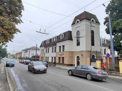 ПРОДАЖ нежитлової  3-х  пов. будівлі  в м. Луцьку, район старого міста Луцк