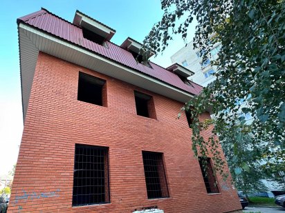 Продаж окремо стоячої будівлі по вул. Освіти (тракторний провулок) Чернігів