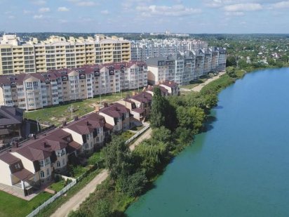 Комерційне приміщення на " Стрілецькій Набережній" Чернигов