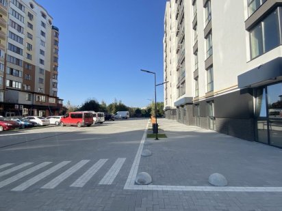 Продаж комерції в зданому будинку Івано-Франківськ