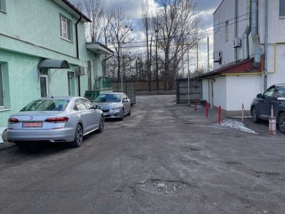 Продаж боксів, складів, СТО, гаражі, топочна по вул.Сурікова 4 Черкаси