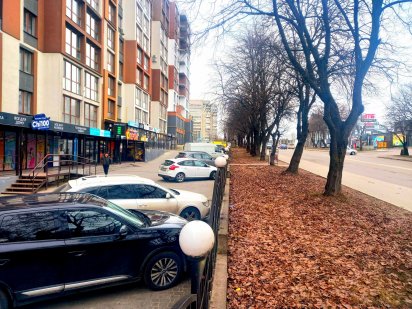 Приміщення під маркет, меблевий салон, приватну клініку, салон, освітн Рівне