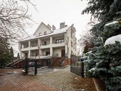 Будівля 460кв.м на власній ділянці (медзаклад, школа-садок, офіс) Івано-Франківськ