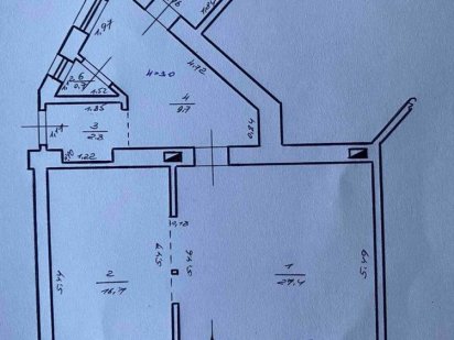 Продаж  фасадного приміщення в центрі Ужгород