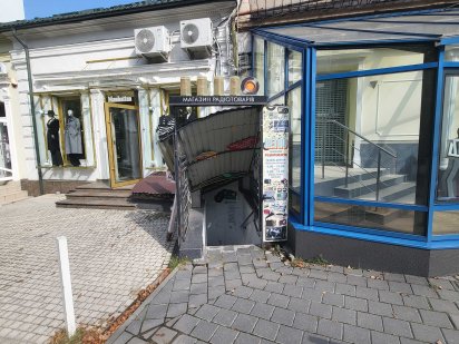 Фасадне приміщення в цоколі, Бельвередерська, центр Івано-Франківськ