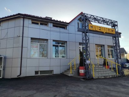 Продаж окремо стоячої будівлі ( моживо  частинами)  по вул. Любецька Чернігів