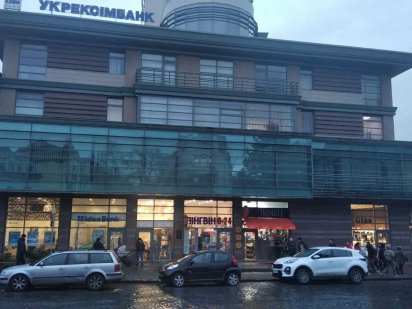 Продається комерційне приміщення, вул. Жупанацька Код: 9589 Ужгород