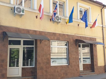 Продаж Нерухомість + діючий бізнес Хостел (Вакарова 5) Ужгород