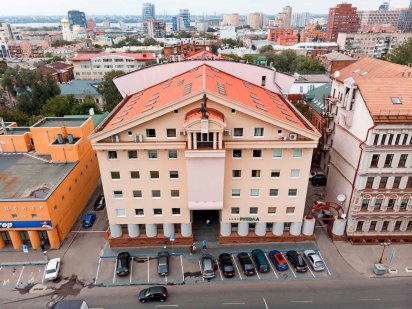 Продаж бізнес-центру 5717 кв.м, вул. Святослава Хороброго, 12 (Центр) Дніпро