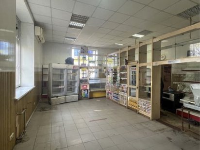 Продам магазин по вул.Демократичній
