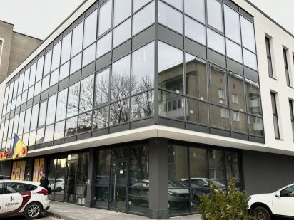 Комерційні приміщення в торгово-офісному центрі Івано-Франківськ
