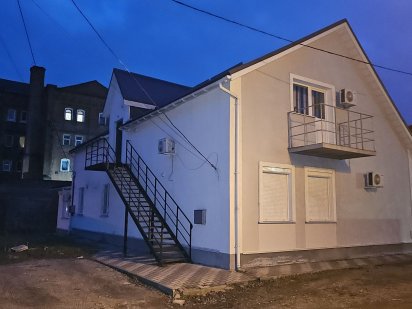 Продам офісну будівлю Центр Кропивницкий