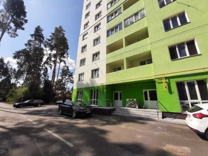 Продам фасадне комерційне приміщення,  перший поверх вул.Лісова Ірпінь