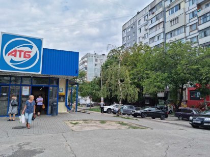 Продаж нежитлового приміщення поруч з АТБ, вул.Чарівна