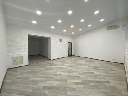 Продам помещение под магазин, офис, салон