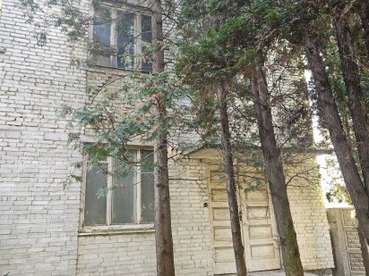 Продаж будівлі з орендарями 400м під СТО,виробниче,склад.Бескидська 37 Львов