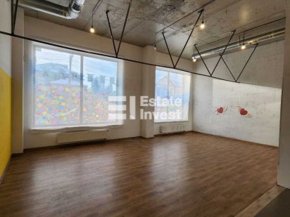 Продам помещение в центре города на ул. Бакулина, 33. Харьков