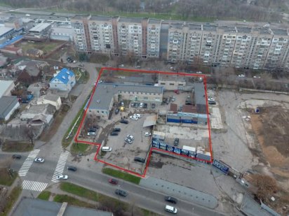 Продаж комплексу будівель: офісний центр та бокси СТО